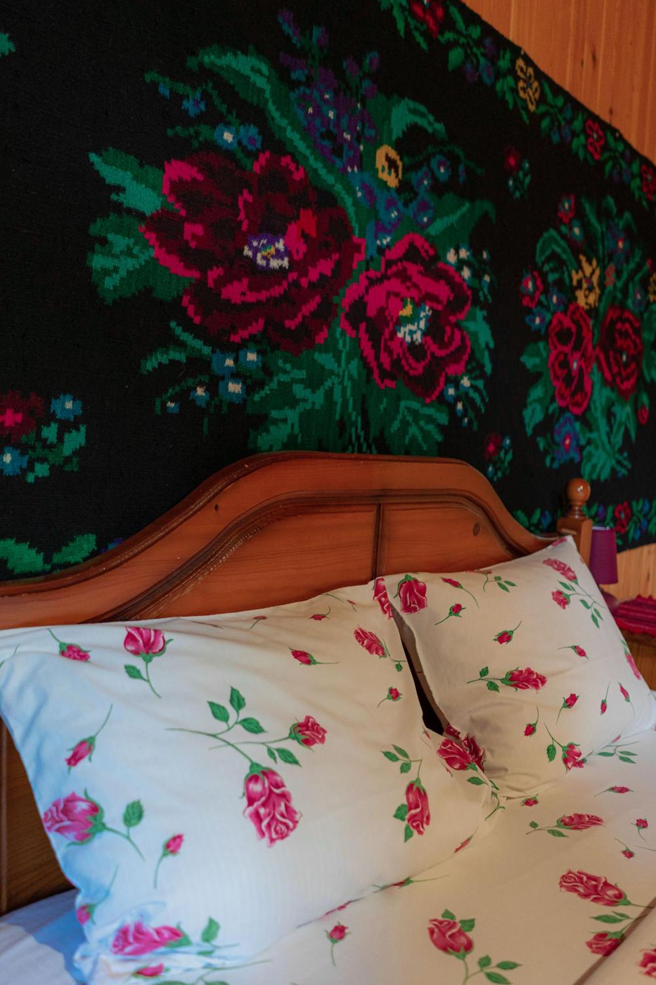 Pensiunea Poiana De Vis Sucevita Room photo